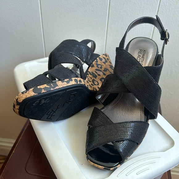 Kenneth Cole Reaction Wedge - Picture 2 of 4